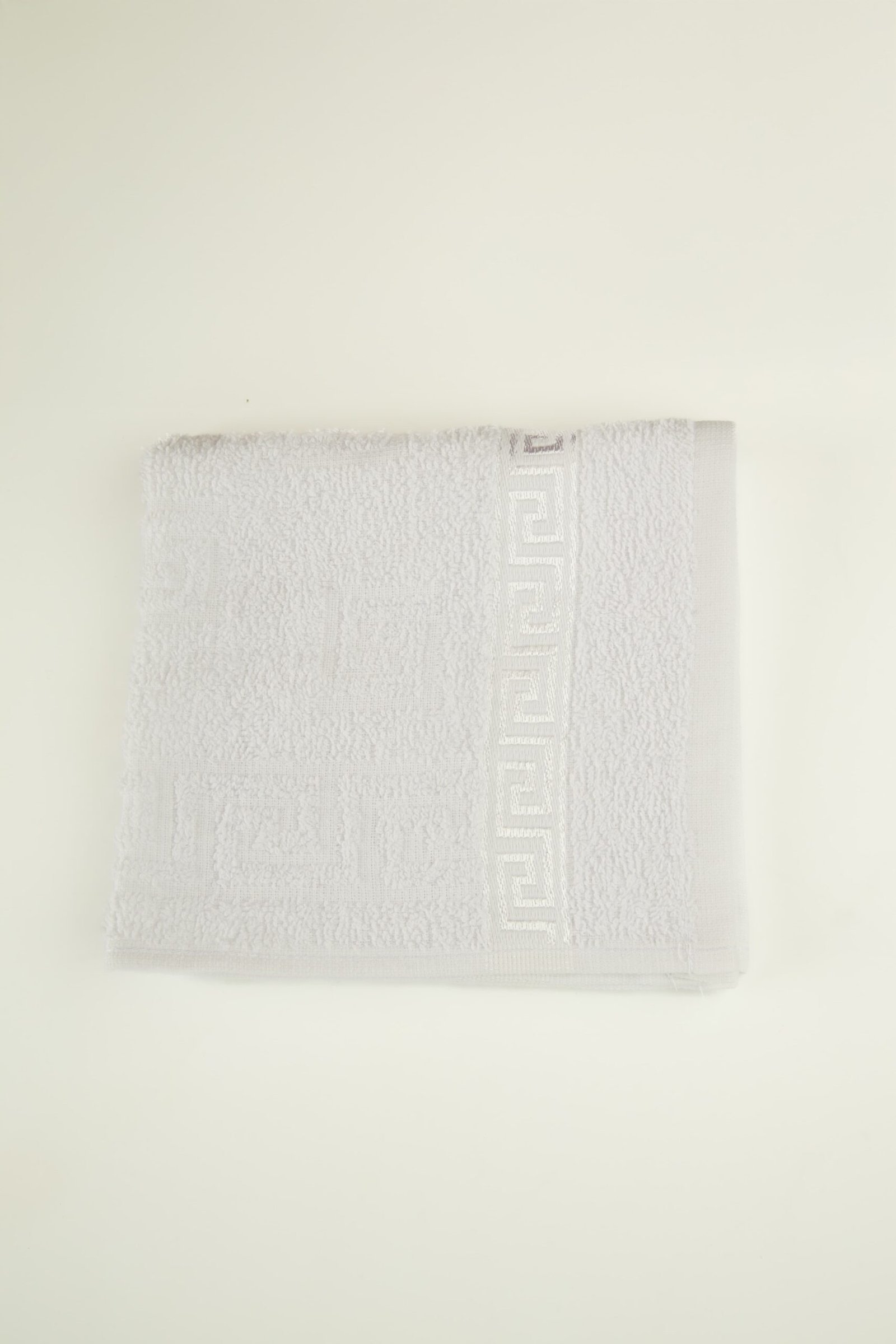 Alte nuanțe disponibile: Alb